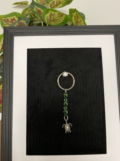 Keychain -Chainmaille, Light/Dark Green with Turtle