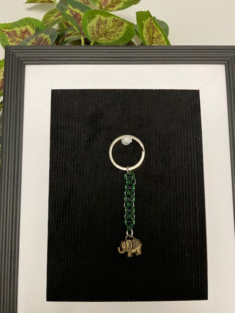 Keychain -Chainmaille, Green/Glass Black with Elephant