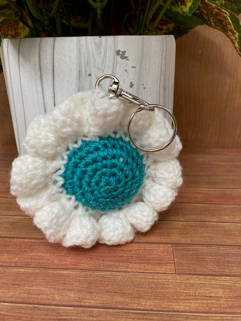 Crocheted - Daisy Keychain, white with teal centre
