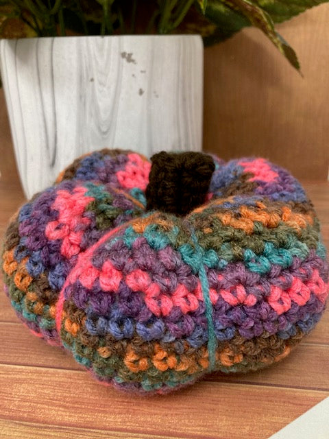Crocheted - Pumpkin, small multicoloured