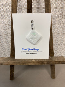 Pendant - White with Clear crushed glass 2.5 cm