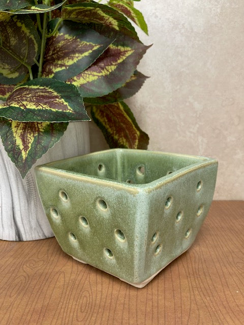 Ceramic - Berry Colander, Spring Green